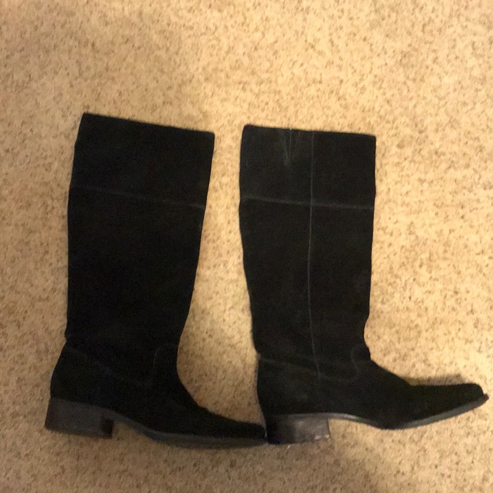 Lightly worn Audrey brook black suede boots